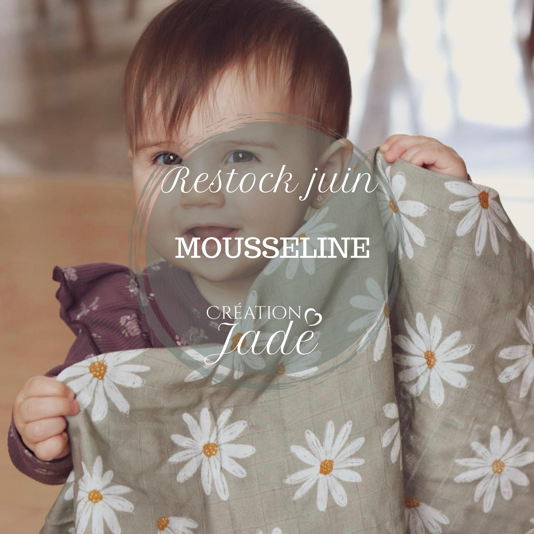 Mousseline Création Jade - bambou & coton - Fleurs sur fond sauge