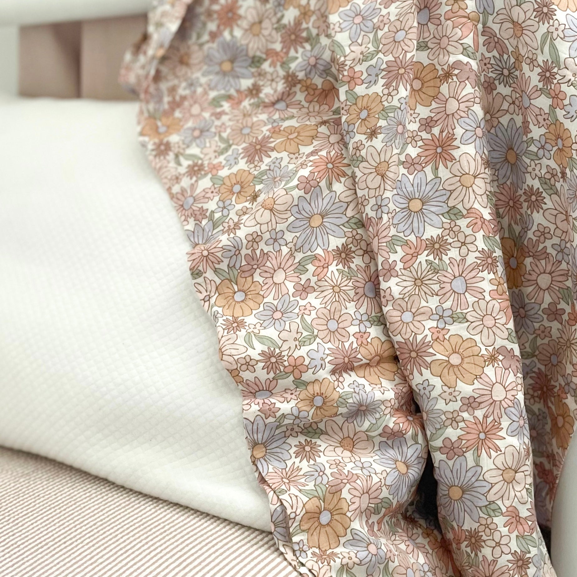 Mousseline Création Jade - bambou & coton - Fleurs rétro lilas