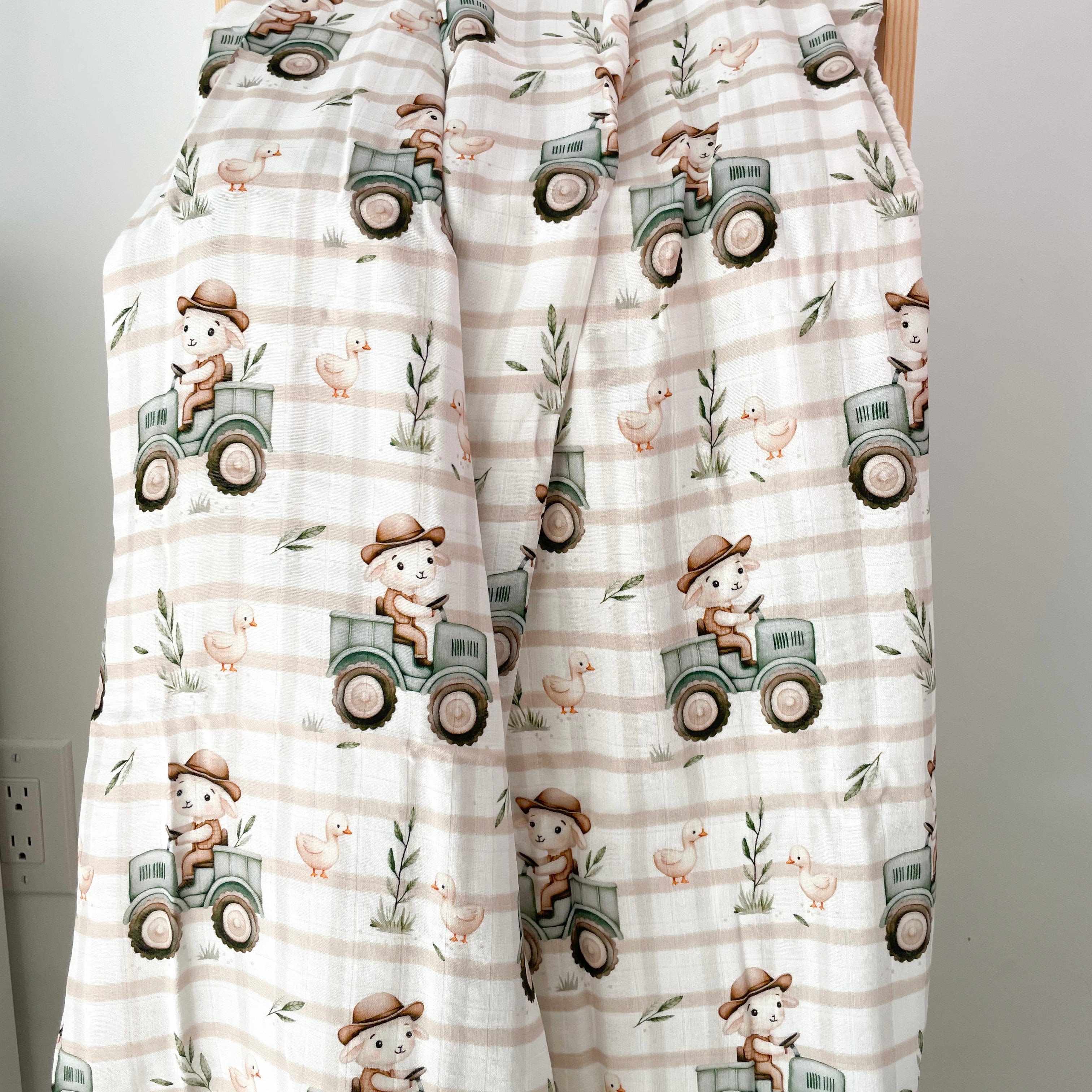 Mousseline Création Jade - bambou & coton - Petit mouton à la ferme