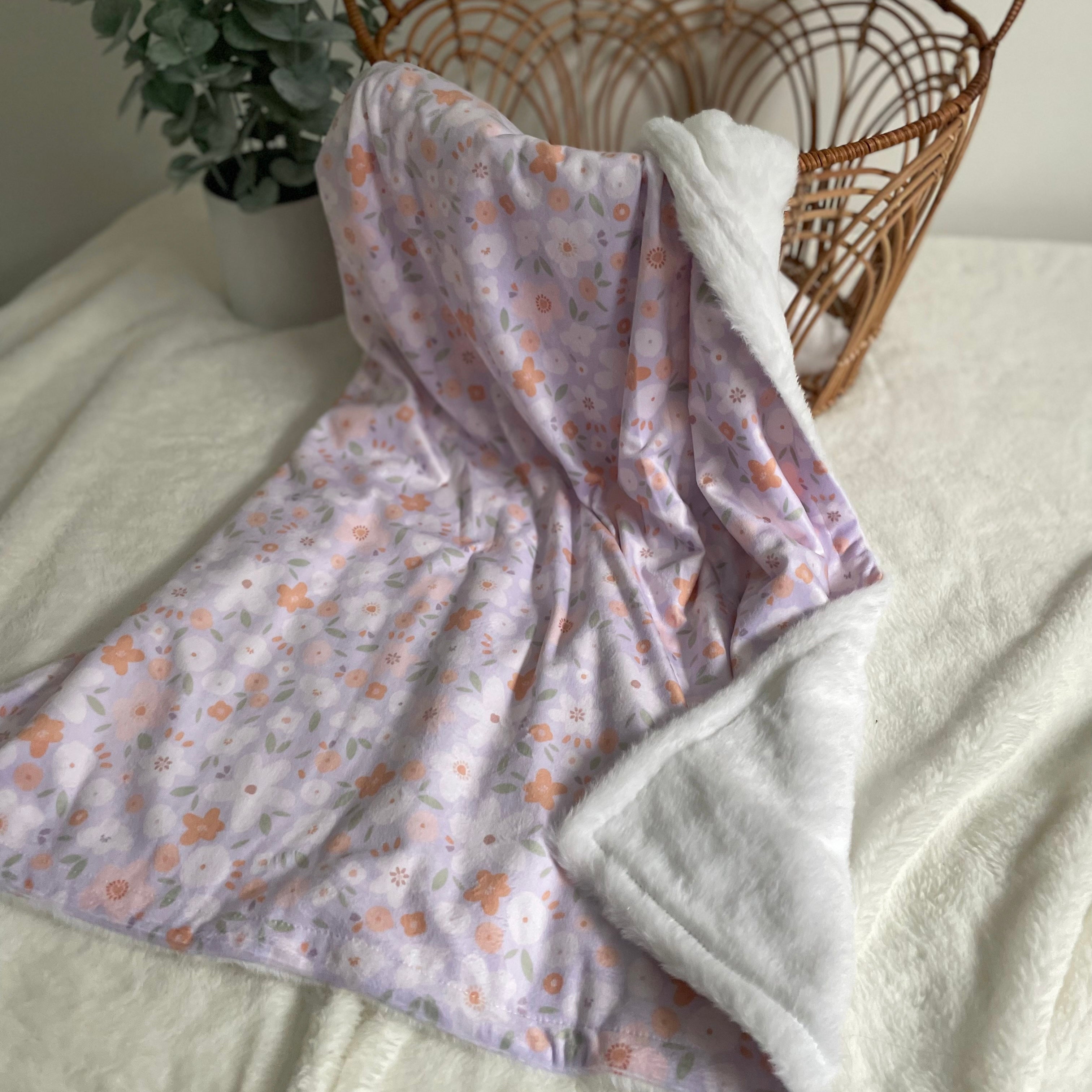 couverture bébé fille motif fleur