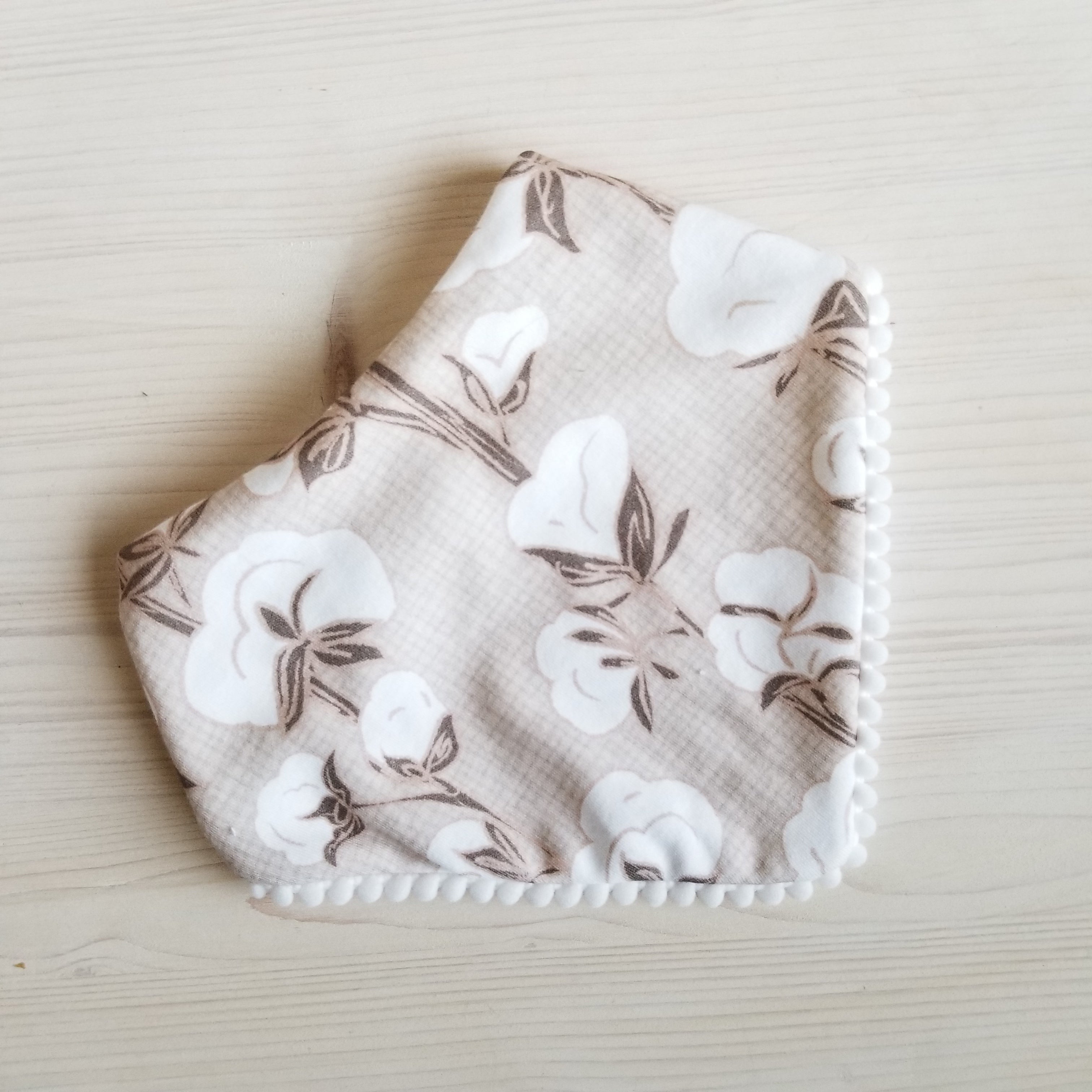 SOLDE 10$ - Bavoir Création Jade - Coton biologique - Bandana - Farmhouse