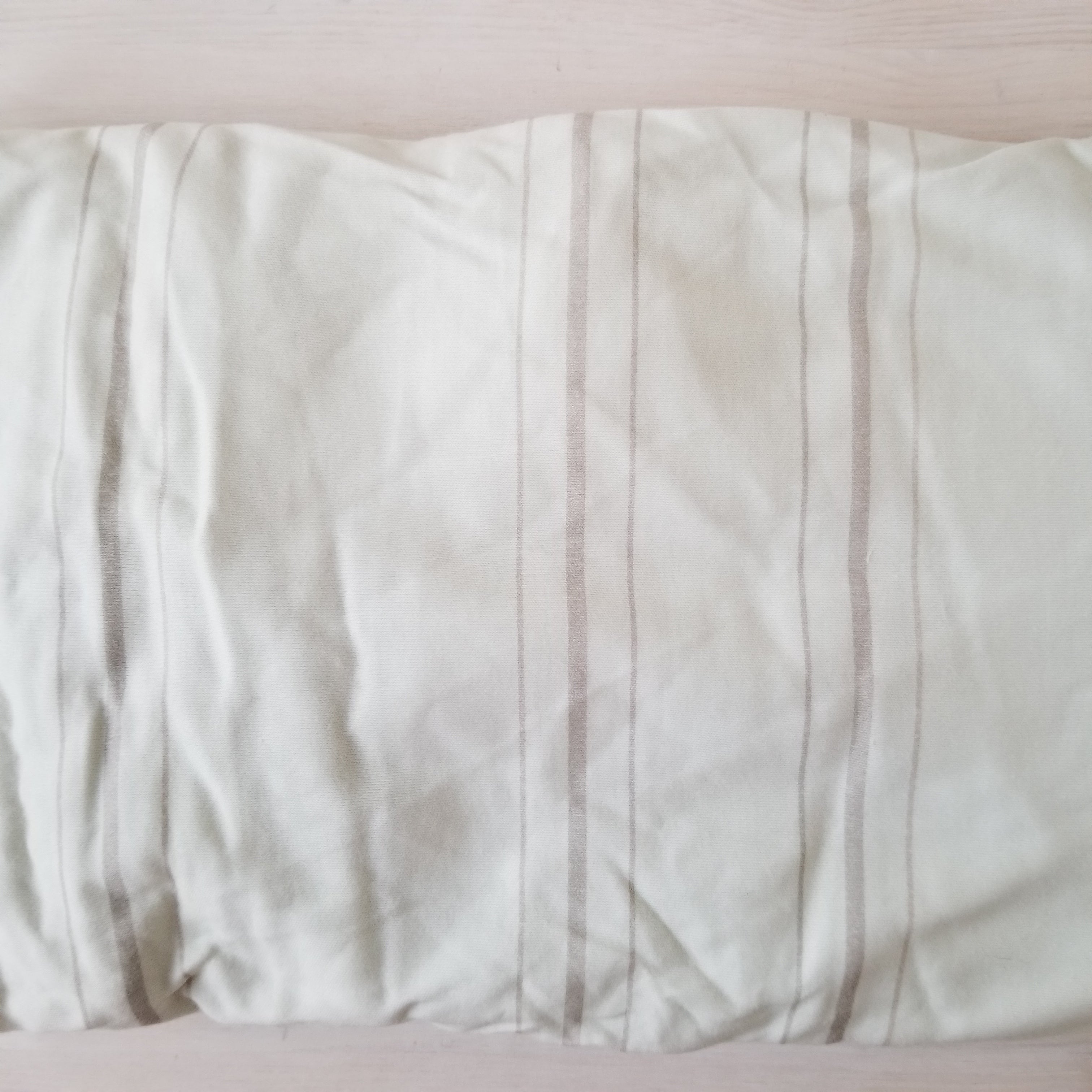 SOLDE 35$ - Drap contour bassinette ultra doux  - 100% coton - Murmure - Ligné blanc mentholé et gris