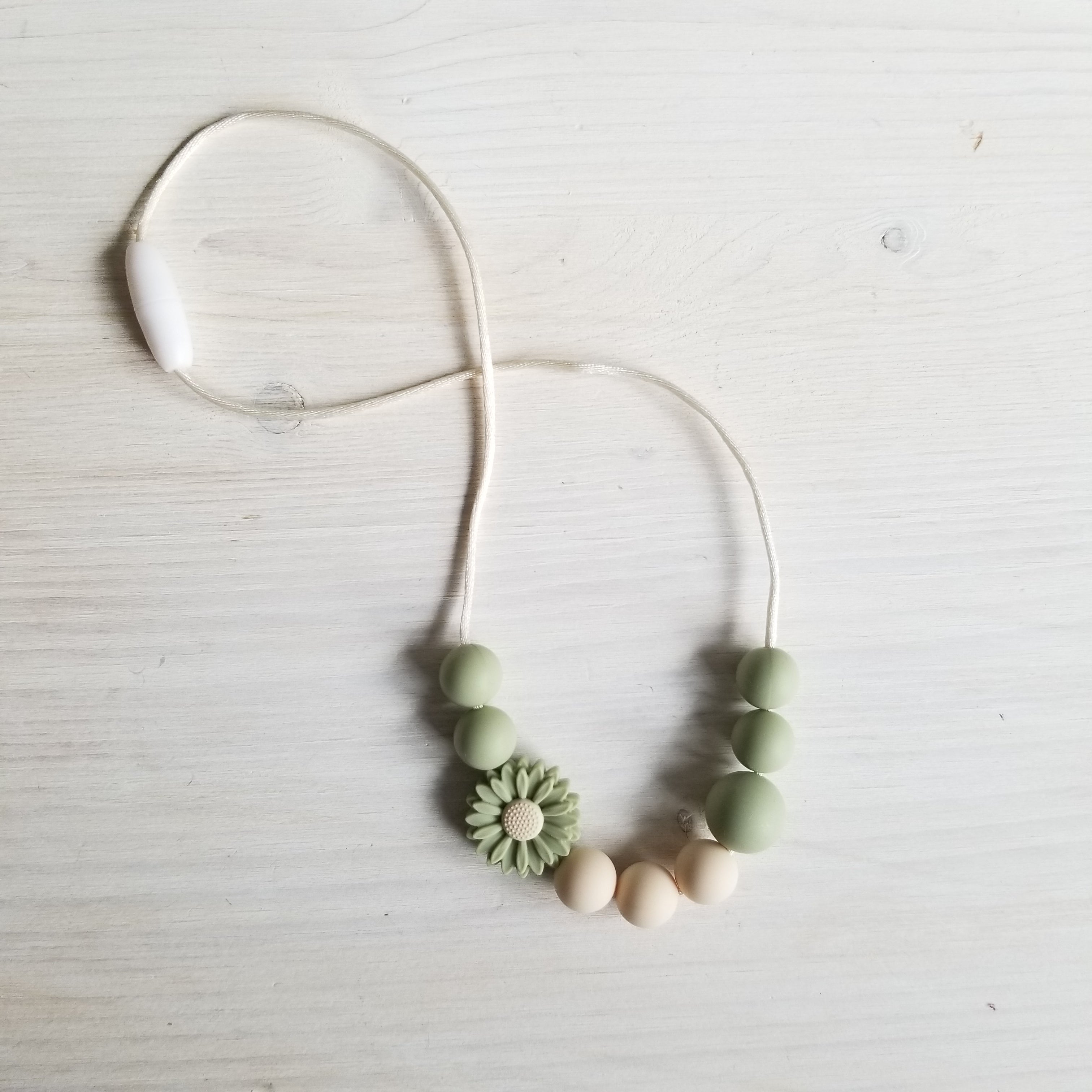 SOLDE 10$ - Collier pour enfant - Marguerite