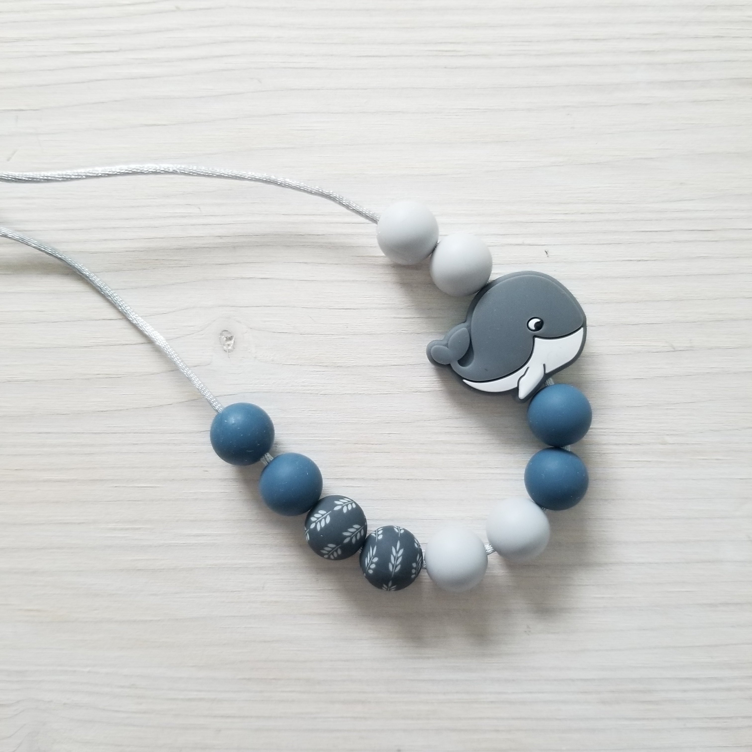 SOLDE 10$ - Collier pour enfant - Baleine